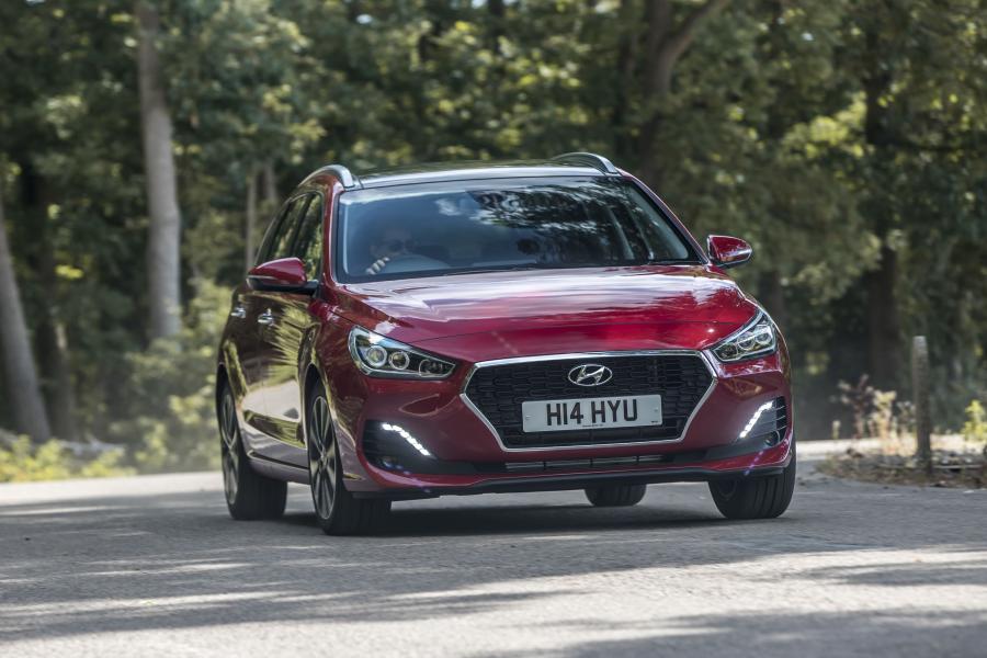  Hyundai i30 Tourer Go! SE (PD) 2018 года  (UK) (фото 14 из 40)